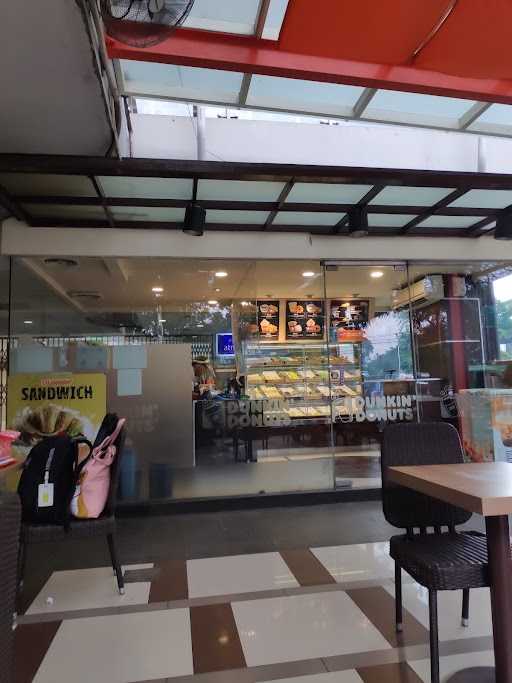 Dunkin' Donuts (Baltos) 6