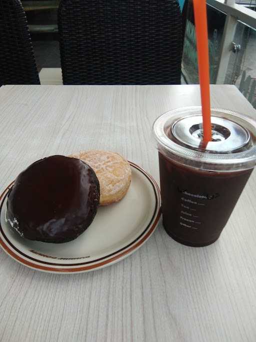 Dunkin' Donuts (Baltos) 2