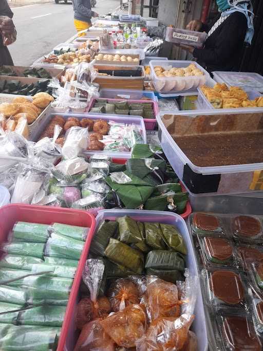 Roemah Kue Basah Sadang Serang 5