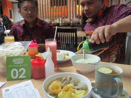 Eititu Resto & Cafe 10