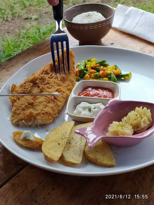 Garden Cafe Dago 109 / Gmki Cabang Bandung 2