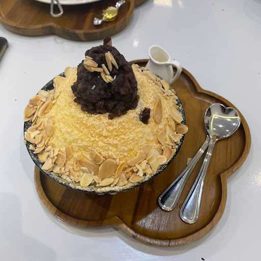 Melting Moment Korean Snow Bingsu Cafe 10