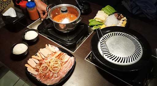 Psy - Pattaya Steamboat Yakiniku 1