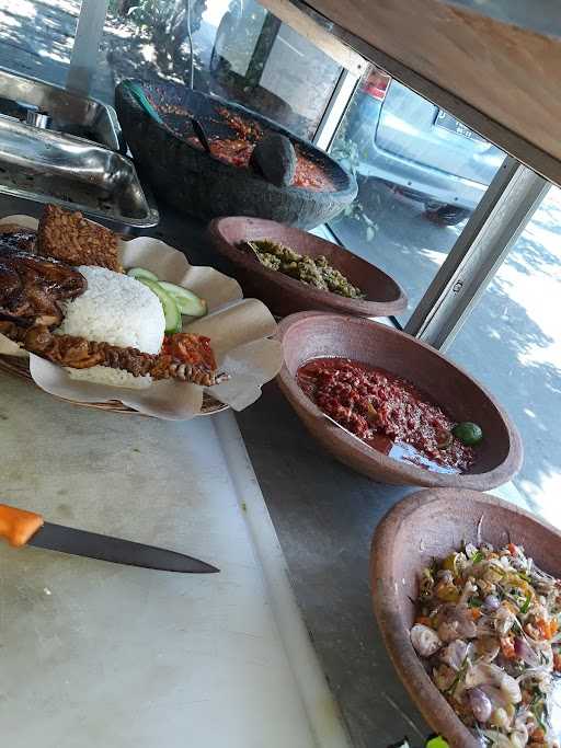 Ayam Bakar Dan Ayam Penyet Dago 417 7