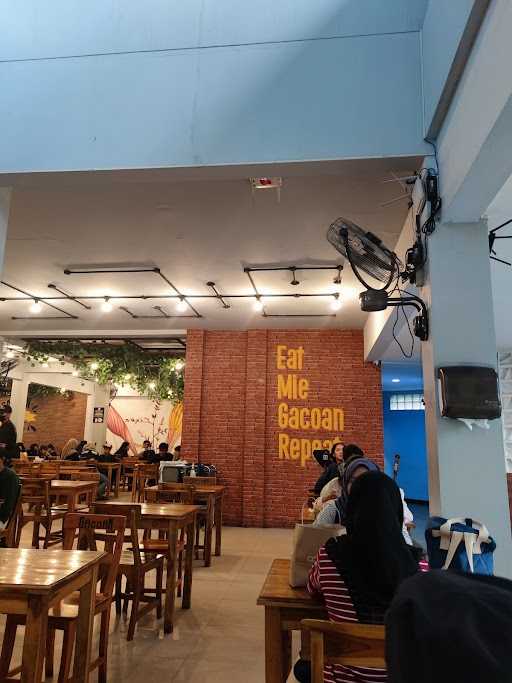 Gacoan'S Noodle 9