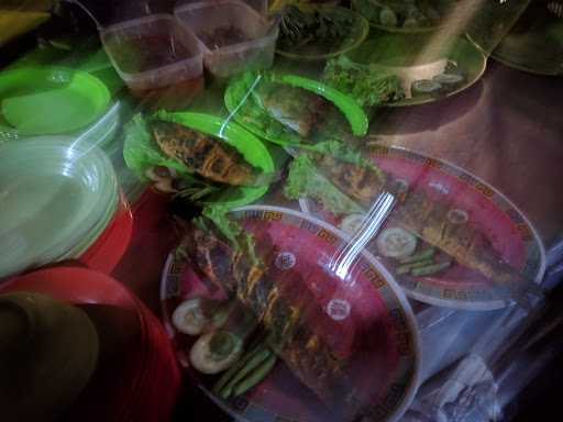 Ikan Laut Sambal Pesisir 1