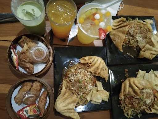 Mie Gacoan - Dago Bandung 5