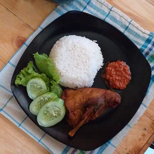 Nasi Goreng & Ayam Goreng Aneka Racun 1