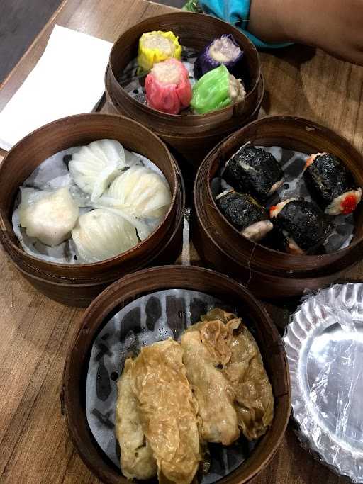 Red Dimsum 8