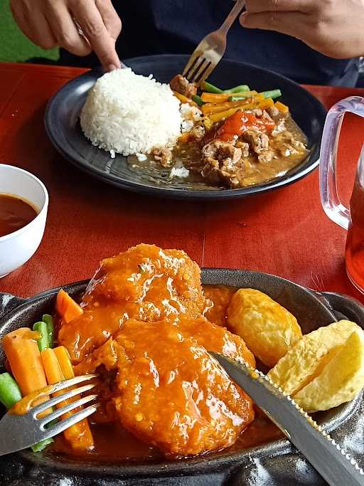 Steak Ranjang Dipatiukur - Steak Enak Di Bandung 3