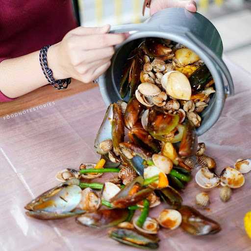 Warung Celup Seafood Bandung 1