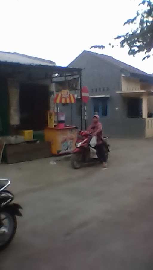 Teh Poci Pasar Comal 4