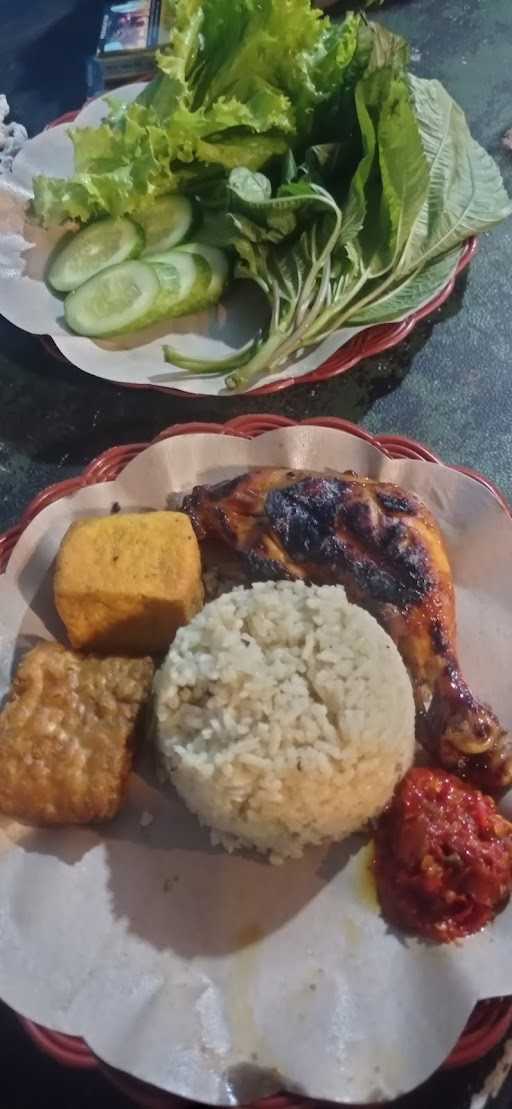 Kedai Ayam Bakar Kusuma 4