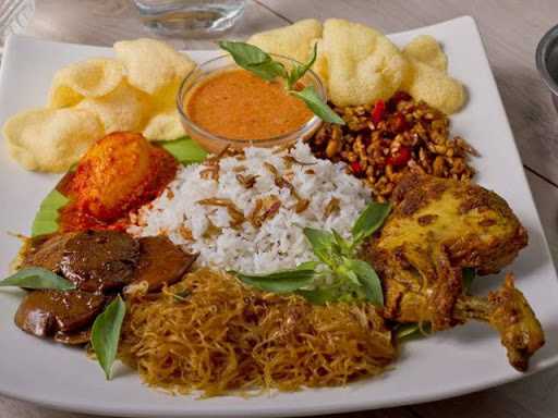 Nasi Uduk & Lontong Sayur Rahmah 9