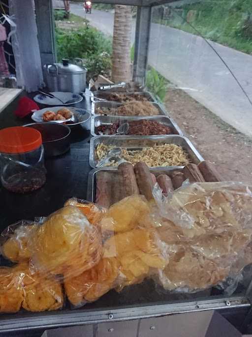 Nasi Uduk & Lontong Sayur Rahmah 2