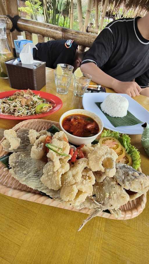 Rumah Makan Saung Awi 88 1