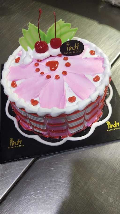 Inti Bakery & Cake 5