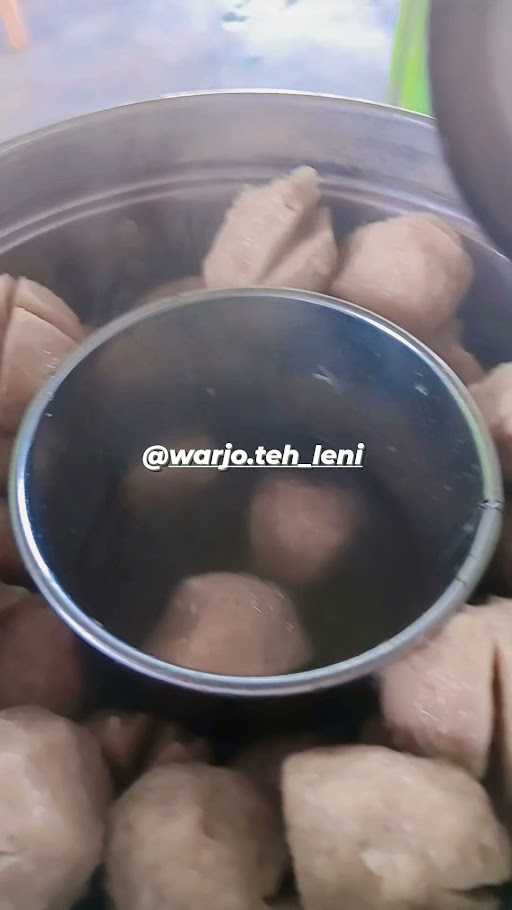 Warjo (Warung Ijo) Teh Leni 3