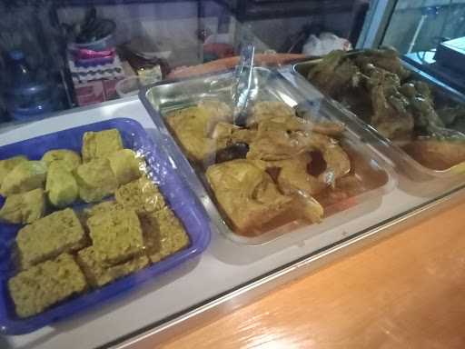 Angkringan Rahayu & Ayam Goreng Uuk 1