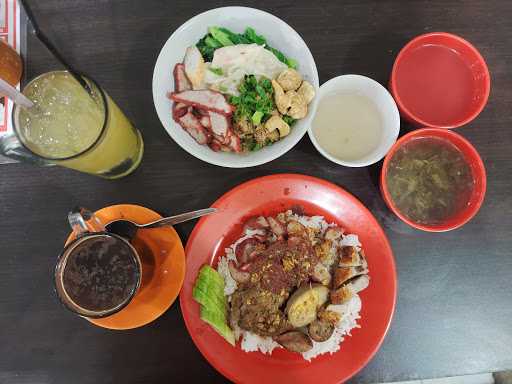 Bakmi Dan Nasi Campur Singkawang 89 6