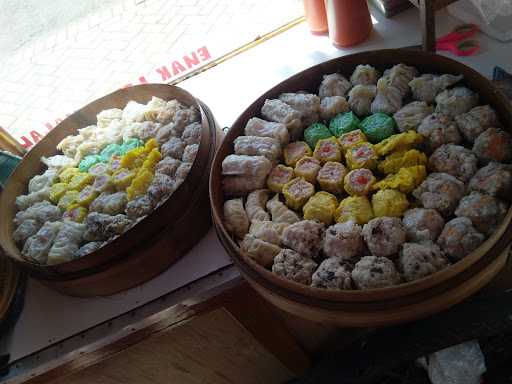 Gerobak Dimsum 9