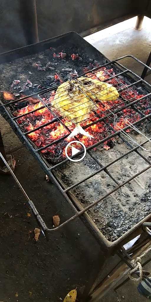 Ikan Bakar Fatya 9