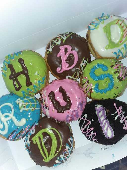 Love Donut Cabang Curug 7