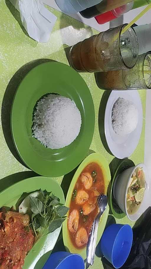 Pecel Lele Mbak Nik Moro Seneng 3