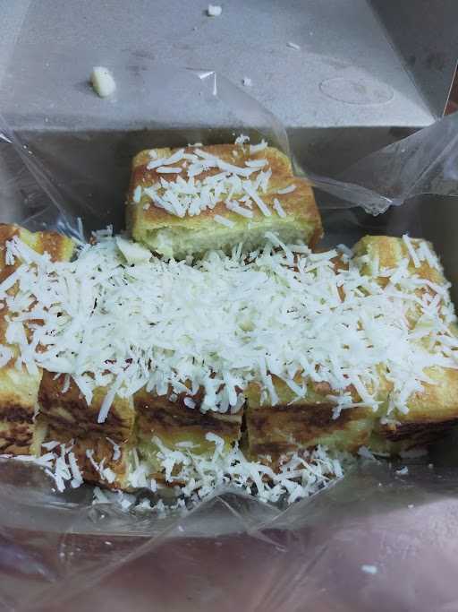 Roti Bakar Bandung 3 Putri 8