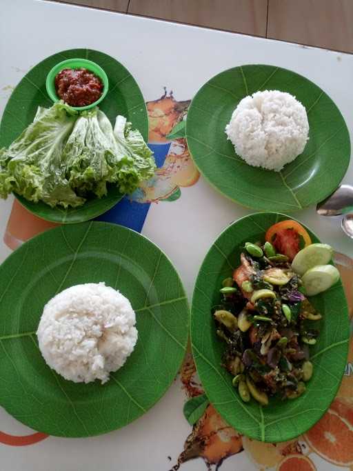 Rumah Makan Fauzi Tiga Sekawan 1