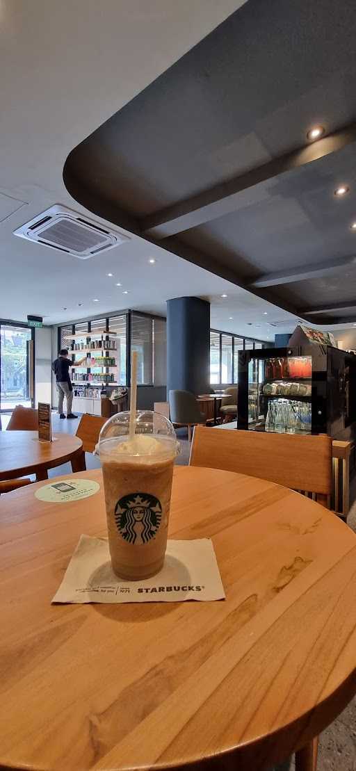 Starbucks - Taman Ubud Karawaci 2