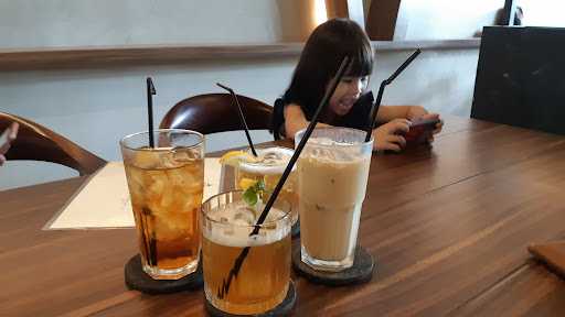 Tembikar | Resto & Coffee 3