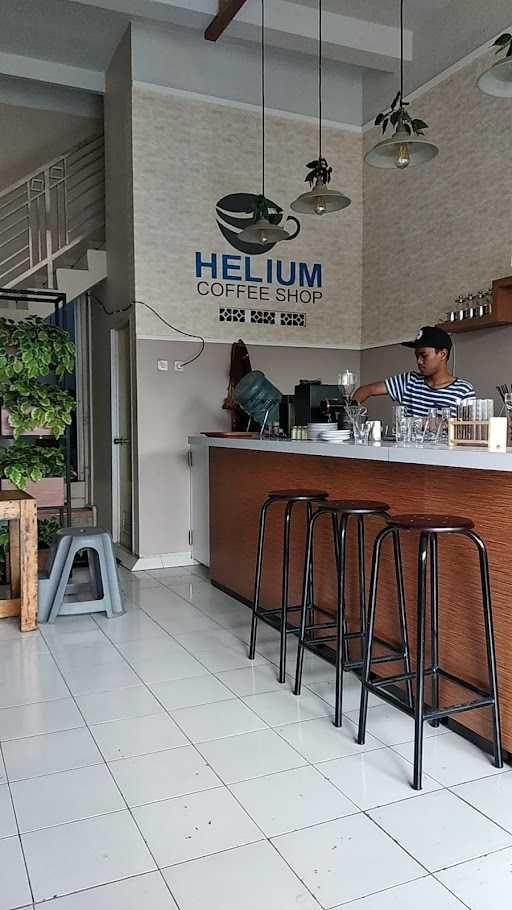 Helium Coffee Shop & Resto 6