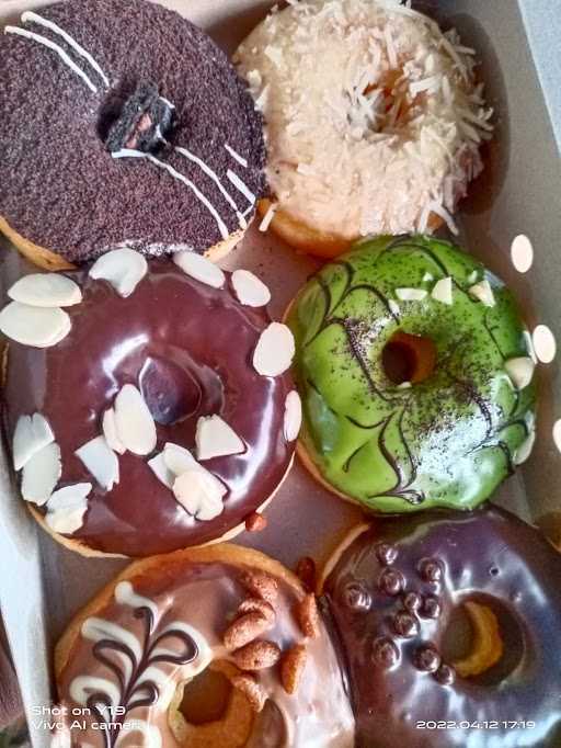 Ada Donuts X Kakak Adek 10