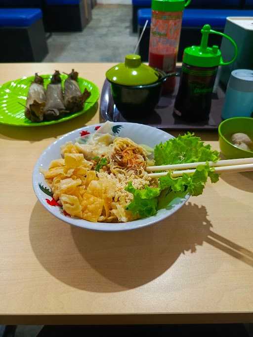 Cwie Mie & Bakso Basmalah 6