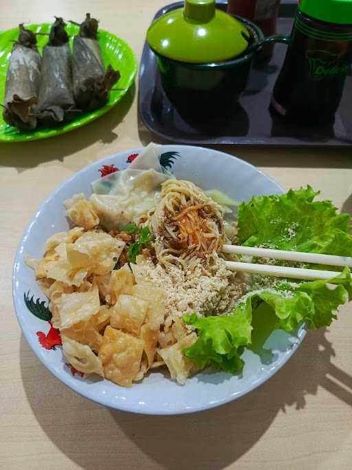 Cwie Mie & Bakso Basmalah 4