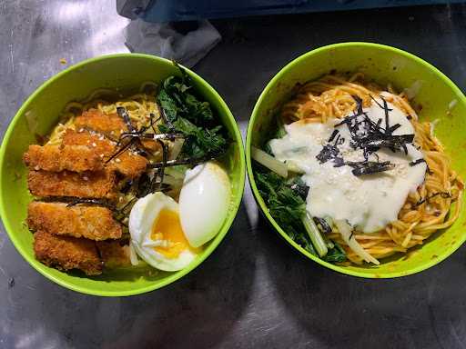 Kaijuu Ramen Dampit 6