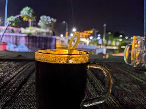 Angkringan Kopi Joss Pak Tomi 1