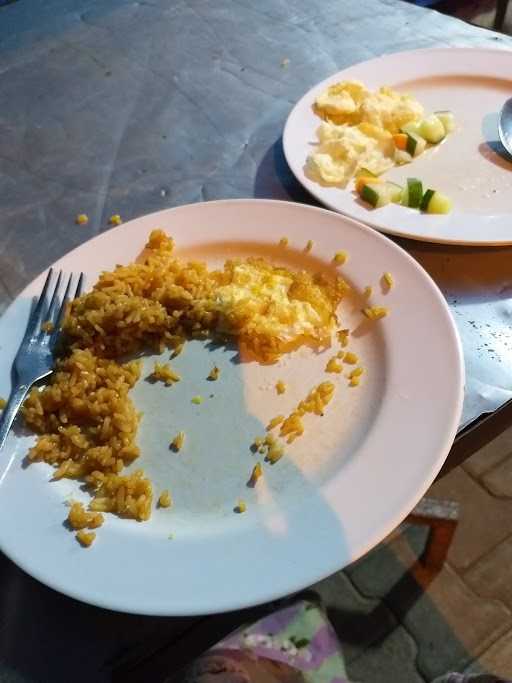 Nasi Goreng Dan Sop Sapi 9