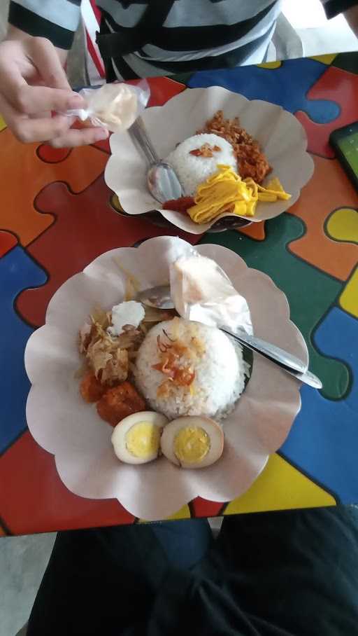 Nasi Liwet Dan Lontong Opor, Dapoer Girli 4