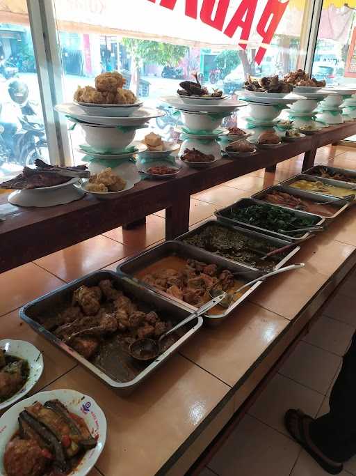 Rumah Makan Padang Murah 6