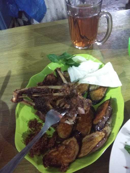 Special Bebek Goreng Chichi 4