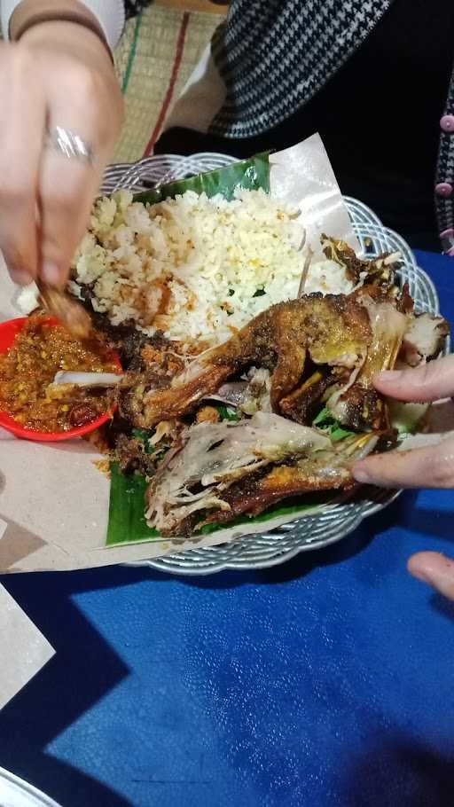 Special Bebek Goreng Chichi 10