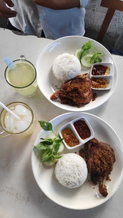 Special Bebek Goreng Chichi 2