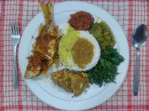 Nasi Padang Sinar Ulakan Banjartengah 9