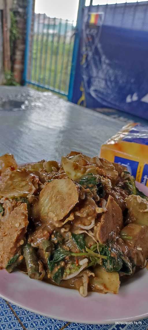 Rujak Dan Tahu Telor Bu. Sih 2