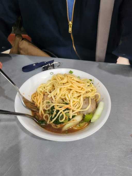 Warung Bakso & Mie Pangsit Pak No 8