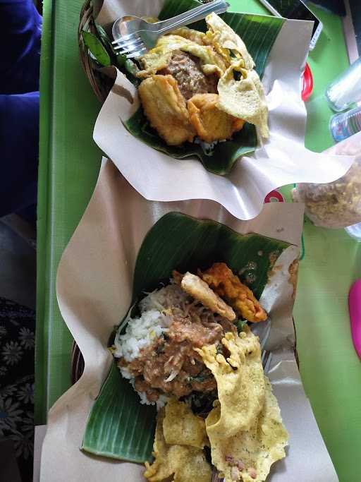 Warung Nasi Pecel Khas Blitar Bu Yanti 3