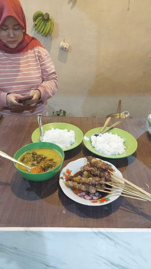 Warung Sate Dan Gule Kambing H. Sopyan (Cabang Babat) 5