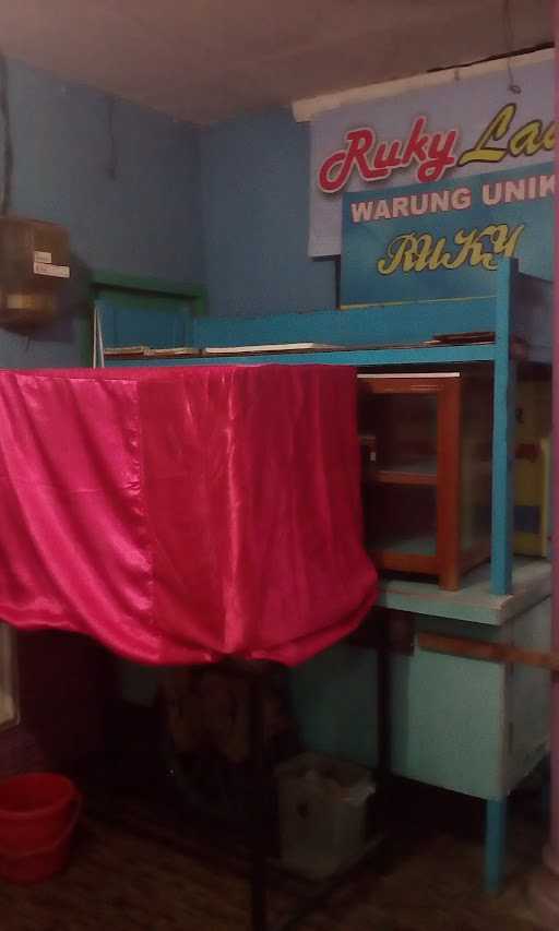 Warung Unik Ruky 4